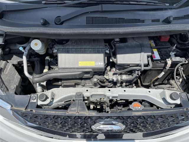 日産 デイズ ハイウェイスターX 滋賀県 2020(令2)年 2.5万km ホワイトパール ガソリン/2WD(FF)/CVT/エクリプス7インチナビ(AVN-D10)/(AM/FM/CD/フルセグ/Bluetooth)/アラウンドビューモニター/バックカメラ/ドライブレコーダー/ディスプレイ付自動防眩式ルームミラー/コーナーセンサー/エマージェンシーブレーキ/アイドリングストップ/電格ウインカーミラー/革巻きステアリング/ステアリングスイッチ/オートライト/LEDヘッドライト/フロントフォグ/スマートキー/プッシュスタート/純正フロアマット/ドアバイザー