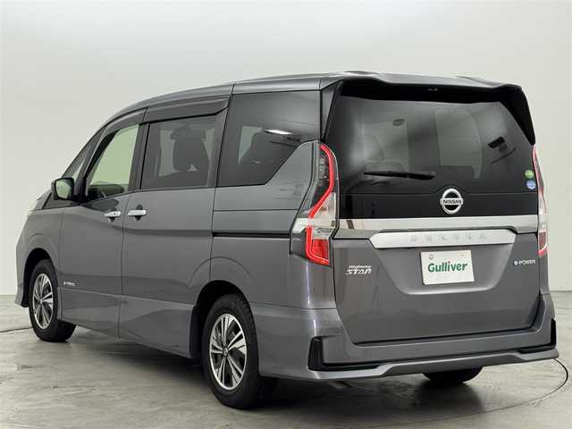 日産 セレナ e－パワー ハイウェイスター V 福岡県 2021(令3)年 4.7万km ダークメタルグレー 純正１０型ＳＤナビ　/アラウンドビューモニター　/インテリジェントルームミラー　/ＥＴＣ　/ナビ連動前方ドラレコ　/プロパイロット　/コーナーセンサー　/エマージェンシーブレーキ　/レーンキープ　/両側電動スライドドア