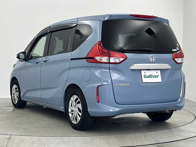 ホンダ フリード G ホンダセンシング 大阪府 2020(令2)年 6.4万km シーグラスブルーパール 純正ナビ/   フルセグTV/CD/DVD/Bluetooth/USB/バックモニター/衝突軽減ブレーキ　/横滑り防止装置/両側パワースライドドア/前席シートヒーター/レーダークルーズコントロール/レーンキープアシスト/アイドリングストップ/純正フロアマット/プッシュスタート/スマートキー/ＥＴＣ/ＬＥＤ/禁煙車