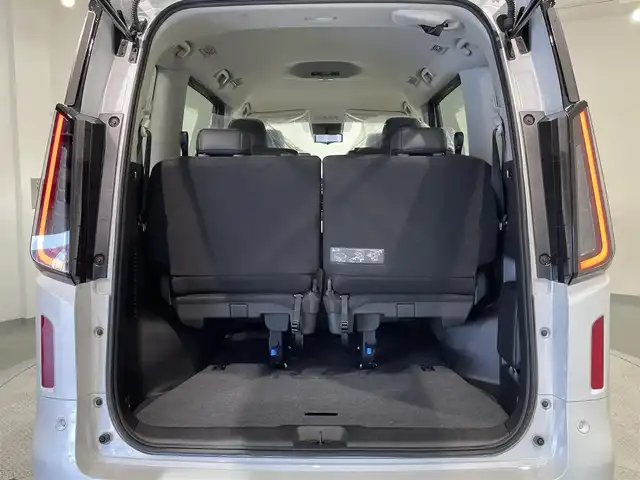 日産 セレナ e－パワー ハイウェイスター V 愛知県 2025(令7)年 0.1千km パールⅡ 純正12.3インチナビ/（Bluetooth/AM/FM/フルセグTV）/プロパイロット/衝突軽減ブレーキ/アラウンドビューモニター/両側電動スライドドア/ビルトインETC2.0/LEDヘッドライト/ブラインドスポットモニター/コーナーセンサー/レーンキープアシスト/スマートキー/純正16インチAW/SOSコール