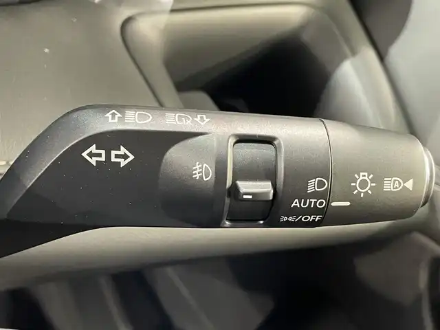 日産 セレナ e－パワー ハイウェイスター V 愛知県 2025(令7)年 0.1千km パールⅡ 純正12.3インチナビ/（Bluetooth/AM/FM/フルセグTV）/プロパイロット/衝突軽減ブレーキ/アラウンドビューモニター/両側電動スライドドア/ビルトインETC2.0/LEDヘッドライト/ブラインドスポットモニター/コーナーセンサー/レーンキープアシスト/スマートキー/純正16インチAW/SOSコール