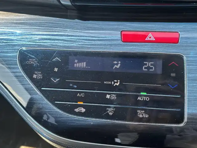 ホンダ オデッセイ アブソルート 宮城県 2015(平27)年 5万km プレミアムディープロッソパール 登録時走行距離49716km/純正SDナビ/FM・AM・Bluetooth・CD・DVD・ワンセグTV/バックカメラ/両側パワースライドドア/プッシュスタート/スマートキー/ETC/3列シート/クルーズコントロール/ホンダセンシング/フリップダウンモニター（VM-155N）/フォグランプ/純正フロアマット/純正アルミホイール/ハーフレザーシート