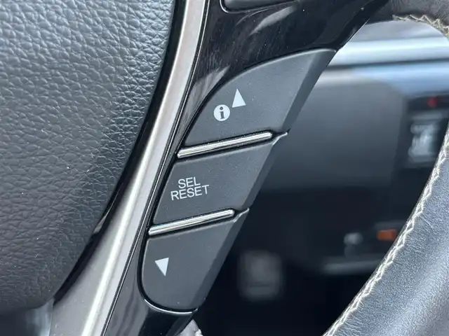 ホンダ オデッセイ アブソルート 宮城県 2015(平27)年 5万km プレミアムディープロッソパール 登録時走行距離49716km/純正SDナビ/FM・AM・Bluetooth・CD・DVD・ワンセグTV/バックカメラ/両側パワースライドドア/プッシュスタート/スマートキー/ETC/3列シート/クルーズコントロール/ホンダセンシング/フリップダウンモニター（VM-155N）/フォグランプ/純正フロアマット/純正アルミホイール/ハーフレザーシート