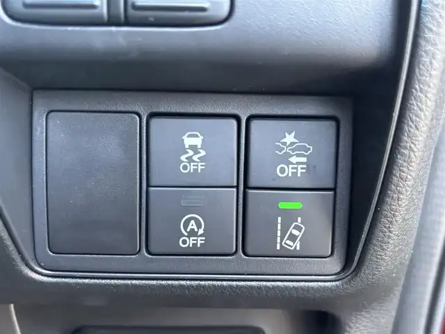 ホンダ オデッセイ アブソルート 宮城県 2015(平27)年 5万km プレミアムディープロッソパール 登録時走行距離49716km/純正SDナビ/FM・AM・Bluetooth・CD・DVD・ワンセグTV/バックカメラ/両側パワースライドドア/プッシュスタート/スマートキー/ETC/3列シート/クルーズコントロール/ホンダセンシング/フリップダウンモニター（VM-155N）/フォグランプ/純正フロアマット/純正アルミホイール/ハーフレザーシート