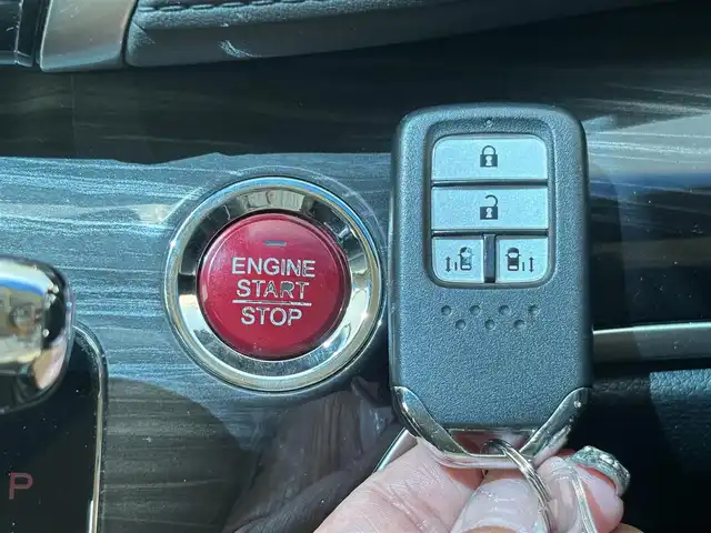 ホンダ オデッセイ アブソルート 宮城県 2015(平27)年 5万km プレミアムディープロッソパール 登録時走行距離49716km/純正SDナビ/FM・AM・Bluetooth・CD・DVD・ワンセグTV/バックカメラ/両側パワースライドドア/プッシュスタート/スマートキー/ETC/3列シート/クルーズコントロール/ホンダセンシング/フリップダウンモニター（VM-155N）/フォグランプ/純正フロアマット/純正アルミホイール/ハーフレザーシート