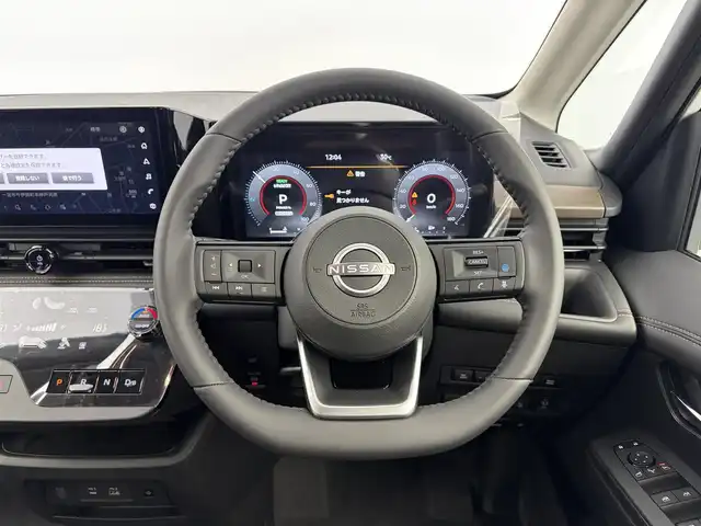 日産 セレナ e－パワー ハイウェイスター V 愛知県 2025(令7)年 0.1千km プリズムホワイト 登録済未使用車/プロパイロット/１２．３型純正ナビ/　ーBT/フルセグTV/AppleCarPlay/AndroidAuto/デジタルインナーミラー/全方位カメラ/ドラレコ前後/ビルトインＥＴＣ２．０/純正フリップダウンモニター/置くだけ充電/両側パワスラ/純正16インチアルミ