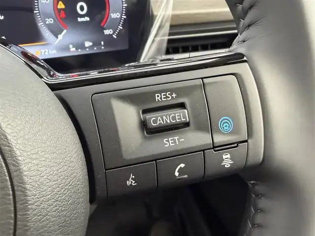 日産 セレナ e－パワー ハイウェイスター V 愛知県 2025(令7)年 0.1千km プリズムホワイト 登録済未使用車/プロパイロット/１２．３型純正ナビ/　ーBT/フルセグTV/AppleCarPlay/AndroidAuto/デジタルインナーミラー/全方位カメラ/ドラレコ前後/ビルトインＥＴＣ２．０/純正フリップダウンモニター/置くだけ充電/両側パワスラ/純正16インチアルミ
