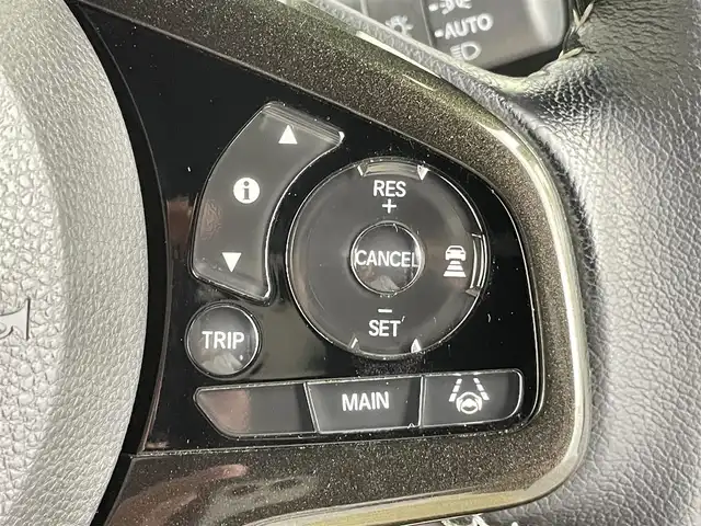 ホンダ Ｎ ＢＯＸ カスタム G EX ターボ ホンダセンシング 千葉県 2018(平30)年 2.4万km クリスタルブラックパール ホンダセンシング/●衝突軽減ブレーキ〈CMBS〉/●誤発進抑制機能/●後方誤発進抑制機能/●歩行者事故低減ステアリング/●路外逸脱抑制機能/●ACC〈アダプティブ・クルーズ・コントロール〉/●LKAS〈車線維持支援システム〉/●オートハイビーム/●先行車発進お知らせ機能/●標識認識機能/純正ナビ/フルセグTV　BT AM FM CD DVD/バックカメラ/両側電動スライドドア/ETC