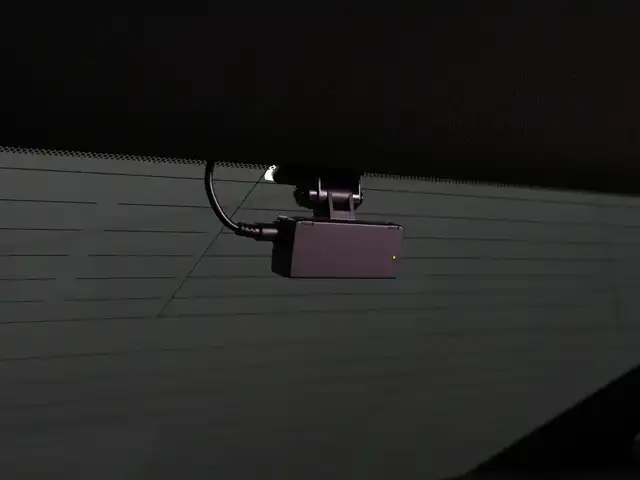 レクサス ＩＳ 300h Fスポーツ 三重県 2020(令2)年 4.8万km グラファイトブラックガラスフレーク ムーンルーフ/革スポーツシートセット/・ベンチレーション(前席)/・ポジションメモリー(運転席)/・メモリー付電動チルト/テレスコピックステアリング/3連フルLEDヘッドランプ/セーフティシステムプラス/メモリーナビ/・10.3インチワイドディスプレイ/・地デジTV/・Blu-ray/DVD/CD/・Bluetooth/プレミアムサウンドシステム(10スピーカー)/パノラミックビューモニター/クリアランスソナー /ブラインドスポットモニター/コムテック前後ドライブレコーダー/社外ルームミラー内蔵GPSレーダー探知機/ビルトインETC2.0/純正19インチ5本ツインスポークダークプレミアム塗装アルミホイール/オートライト/オートマチックハイビーム/プッシュエンジンスタート/スマートキー×2/新車時保証書/取扱説明書