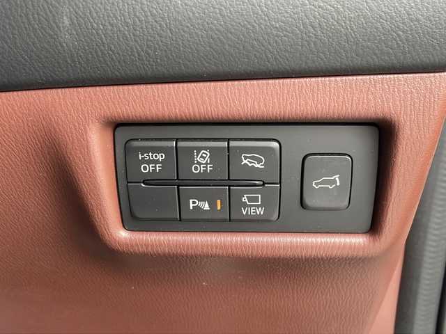 マツダ ＣＸ－８ XD エクスクルーシブモード 福岡県 2022(令4)年 5万km プラチナクォーツメタリック 純正ナビ/（Bカメラ、TV、Bluetooth、DVD、CD、AM、PM）/全方位カメラ/サンルーフ/BOSEサウンド/レザーシート/パワーシート/シートメモリ機能/シートヒーター/エアシート/ステアリングヒーター/電動リアゲート/ヘッドアップディスプレイ/BSM/ETC/ドラレコ/サンシェード/置くだけ充電/アイドリングストップ/車線逸脱警報/クリアランスソナー/ルーフレール/LEDヘッドライト/プッシュスタート/スマートキー/スペアキー/保証書/取扱説明書/ワンオーナー