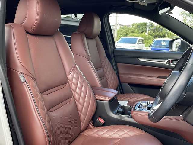 マツダ ＣＸ－８ XD エクスクルーシブモード 福岡県 2022(令4)年 5万km プラチナクォーツメタリック 純正ナビ/（Bカメラ、TV、Bluetooth、DVD、CD、AM、PM）/全方位カメラ/サンルーフ/BOSEサウンド/レザーシート/パワーシート/シートメモリ機能/シートヒーター/エアシート/ステアリングヒーター/電動リアゲート/ヘッドアップディスプレイ/BSM/ETC/ドラレコ/サンシェード/置くだけ充電/アイドリングストップ/車線逸脱警報/クリアランスソナー/ルーフレール/LEDヘッドライト/プッシュスタート/スマートキー/スペアキー/保証書/取扱説明書/ワンオーナー