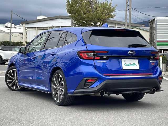 スバル レヴォーグ 1．8STIスポーツ EX 長野県 2020(令2)年 3.9万km WRブルーパール アイサイトコアテクノロジー/・前側方プリクラッシュブレーキ/・緊急時プリクラッシュステアリング/・誤発進抑制機能/・ツーリングアシスト/・青信号お知らせ機能/・先行車発進お知らせ機能/・全車速追従機能付クルーズコントロール/・ふらつき警報/・車線逸脱警報/・車線逸脱抑制/・死角車両検知/・スマートリアビューミラー/11．6インチセンターインフォメーションディスプレイ/(フルセグ/Bluetooth/AppleCarPlay/AndroidAuto)/バックカメラ/サイドカメラ/前後コーナーセンサー/ビルトインETC/レザーシート/全席シートヒーター/パワーシート(運転席メモリー機能付)/STiエアロ(F・S・R)/電動リアゲート/革巻きステアリング/ステアリングスイッチ/パドルシフト/電動パーキングブレーキ/ブレーキホールド/LEDヘッドライト/フォグランプ/スマートキー/プッシュスタート/電動格納ミラー/純正18インチアルミホイール/純正フロアマット