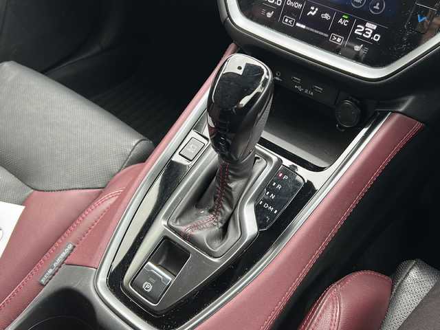 スバル レヴォーグ 1．8STIスポーツ EX 長野県 2020(令2)年 3.9万km WRブルーパール アイサイトコアテクノロジー/・前側方プリクラッシュブレーキ/・緊急時プリクラッシュステアリング/・誤発進抑制機能/・ツーリングアシスト/・青信号お知らせ機能/・先行車発進お知らせ機能/・全車速追従機能付クルーズコントロール/・ふらつき警報/・車線逸脱警報/・車線逸脱抑制/・死角車両検知/・スマートリアビューミラー/11．6インチセンターインフォメーションディスプレイ/(フルセグ/Bluetooth/AppleCarPlay/AndroidAuto)/バックカメラ/サイドカメラ/前後コーナーセンサー/ビルトインETC/レザーシート/全席シートヒーター/パワーシート(運転席メモリー機能付)/STiエアロ(F・S・R)/電動リアゲート/革巻きステアリング/ステアリングスイッチ/パドルシフト/電動パーキングブレーキ/ブレーキホールド/LEDヘッドライト/フォグランプ/スマートキー/プッシュスタート/電動格納ミラー/純正18インチアルミホイール/純正フロアマット