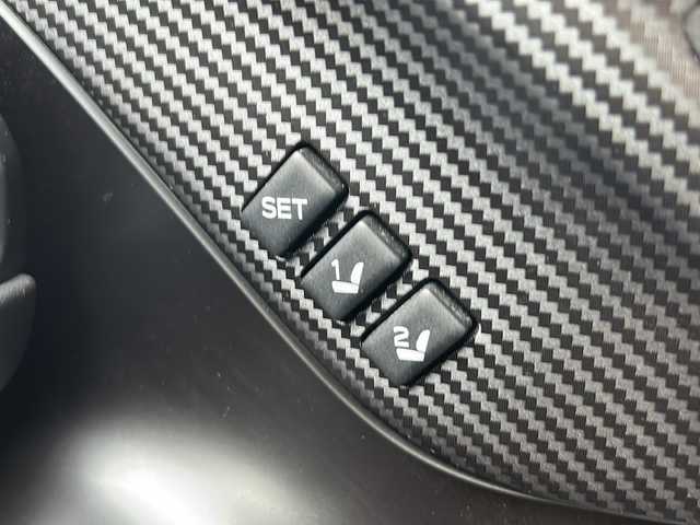 スバル レヴォーグ 1．8STIスポーツ EX 長野県 2020(令2)年 3.9万km WRブルーパール アイサイトコアテクノロジー/・前側方プリクラッシュブレーキ/・緊急時プリクラッシュステアリング/・誤発進抑制機能/・ツーリングアシスト/・青信号お知らせ機能/・先行車発進お知らせ機能/・全車速追従機能付クルーズコントロール/・ふらつき警報/・車線逸脱警報/・車線逸脱抑制/・死角車両検知/・スマートリアビューミラー/11．6インチセンターインフォメーションディスプレイ/(フルセグ/Bluetooth/AppleCarPlay/AndroidAuto)/バックカメラ/サイドカメラ/前後コーナーセンサー/ビルトインETC/レザーシート/全席シートヒーター/パワーシート(運転席メモリー機能付)/STiエアロ(F・S・R)/電動リアゲート/革巻きステアリング/ステアリングスイッチ/パドルシフト/電動パーキングブレーキ/ブレーキホールド/LEDヘッドライト/フォグランプ/スマートキー/プッシュスタート/電動格納ミラー/純正18インチアルミホイール/純正フロアマット