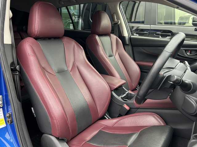 スバル レヴォーグ 1．8STIスポーツ EX 長野県 2020(令2)年 3.9万km WRブルーパール アイサイトコアテクノロジー/・前側方プリクラッシュブレーキ/・緊急時プリクラッシュステアリング/・誤発進抑制機能/・ツーリングアシスト/・青信号お知らせ機能/・先行車発進お知らせ機能/・全車速追従機能付クルーズコントロール/・ふらつき警報/・車線逸脱警報/・車線逸脱抑制/・死角車両検知/・スマートリアビューミラー/11．6インチセンターインフォメーションディスプレイ/(フルセグ/Bluetooth/AppleCarPlay/AndroidAuto)/バックカメラ/サイドカメラ/前後コーナーセンサー/ビルトインETC/レザーシート/全席シートヒーター/パワーシート(運転席メモリー機能付)/STiエアロ(F・S・R)/電動リアゲート/革巻きステアリング/ステアリングスイッチ/パドルシフト/電動パーキングブレーキ/ブレーキホールド/LEDヘッドライト/フォグランプ/スマートキー/プッシュスタート/電動格納ミラー/純正18インチアルミホイール/純正フロアマット