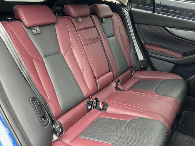 スバル レヴォーグ 1．8STIスポーツ EX 長野県 2020(令2)年 3.9万km WRブルーパール アイサイトコアテクノロジー/・前側方プリクラッシュブレーキ/・緊急時プリクラッシュステアリング/・誤発進抑制機能/・ツーリングアシスト/・青信号お知らせ機能/・先行車発進お知らせ機能/・全車速追従機能付クルーズコントロール/・ふらつき警報/・車線逸脱警報/・車線逸脱抑制/・死角車両検知/・スマートリアビューミラー/11．6インチセンターインフォメーションディスプレイ/(フルセグ/Bluetooth/AppleCarPlay/AndroidAuto)/バックカメラ/サイドカメラ/前後コーナーセンサー/ビルトインETC/レザーシート/全席シートヒーター/パワーシート(運転席メモリー機能付)/STiエアロ(F・S・R)/電動リアゲート/革巻きステアリング/ステアリングスイッチ/パドルシフト/電動パーキングブレーキ/ブレーキホールド/LEDヘッドライト/フォグランプ/スマートキー/プッシュスタート/電動格納ミラー/純正18インチアルミホイール/純正フロアマット