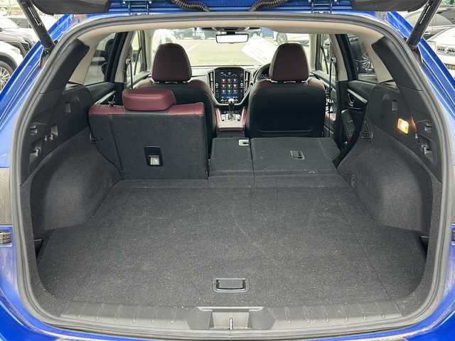 スバル レヴォーグ 1．8STIスポーツ EX 長野県 2020(令2)年 3.9万km WRブルーパール アイサイトコアテクノロジー/・前側方プリクラッシュブレーキ/・緊急時プリクラッシュステアリング/・誤発進抑制機能/・ツーリングアシスト/・青信号お知らせ機能/・先行車発進お知らせ機能/・全車速追従機能付クルーズコントロール/・ふらつき警報/・車線逸脱警報/・車線逸脱抑制/・死角車両検知/・スマートリアビューミラー/11．6インチセンターインフォメーションディスプレイ/(フルセグ/Bluetooth/AppleCarPlay/AndroidAuto)/バックカメラ/サイドカメラ/前後コーナーセンサー/ビルトインETC/レザーシート/全席シートヒーター/パワーシート(運転席メモリー機能付)/STiエアロ(F・S・R)/電動リアゲート/革巻きステアリング/ステアリングスイッチ/パドルシフト/電動パーキングブレーキ/ブレーキホールド/LEDヘッドライト/フォグランプ/スマートキー/プッシュスタート/電動格納ミラー/純正18インチアルミホイール/純正フロアマット