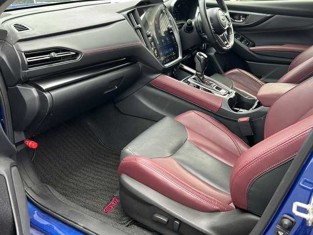 スバル レヴォーグ 1．8STIスポーツ EX 長野県 2020(令2)年 3.9万km WRブルーパール アイサイトコアテクノロジー/・前側方プリクラッシュブレーキ/・緊急時プリクラッシュステアリング/・誤発進抑制機能/・ツーリングアシスト/・青信号お知らせ機能/・先行車発進お知らせ機能/・全車速追従機能付クルーズコントロール/・ふらつき警報/・車線逸脱警報/・車線逸脱抑制/・死角車両検知/・スマートリアビューミラー/11．6インチセンターインフォメーションディスプレイ/(フルセグ/Bluetooth/AppleCarPlay/AndroidAuto)/バックカメラ/サイドカメラ/前後コーナーセンサー/ビルトインETC/レザーシート/全席シートヒーター/パワーシート(運転席メモリー機能付)/STiエアロ(F・S・R)/電動リアゲート/革巻きステアリング/ステアリングスイッチ/パドルシフト/電動パーキングブレーキ/ブレーキホールド/LEDヘッドライト/フォグランプ/スマートキー/プッシュスタート/電動格納ミラー/純正18インチアルミホイール/純正フロアマット