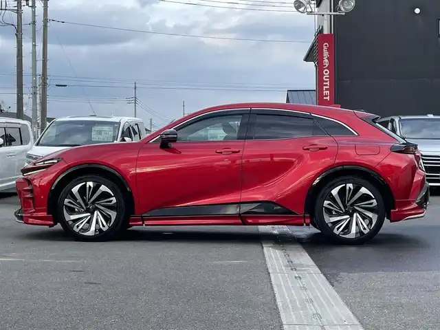 トヨタ クラウン スポーツ Z 群馬県 2023(令5)年 2.1万km 赤 トヨタセーフティセンス/・プリクラッシュセーフティ/・レーダークルーズコントロール/・レーンディパーチャーアラート/・ブラインドスポットモニター/・アダプティブハイビームアシスト/・プロアクティブドライビングアシスト/・パーキングセンサー/・ロードサインアシスト/アドバンストパーク/純正12.3インチディスプレイオーディオ（地図有）/　　Bluetooth/フルセグ/USB/Miracast/    AppleCarPlay/AndroidAuto/FM/AM/パノラミックビューモニター/ムーンルーフ/モデリスタフルエアロ/モデリスタ21AW/デジタルインナーミラー/ヘッドアップディスプレイ/ハンズフリーパワーバックドア/オートLEDヘッドライト/前後ドライブレコーダー/スマートキー2本/ビルドインETC2.0