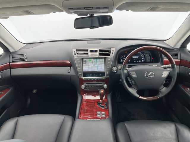 レクサス ＬＳ 460 バージョンC Iパッケージ 愛知県 2012(平24)年 3.9万km ブラック 純正8型ナビ/バックカメラ/シートヒーター　全席/サンルーフ/エアシート/コーナーセンサー/ステアリングヒーター/クルーズコントロール/ＥＴＣ/レクサスプレミアムサウンド/純正アルミホイール/エアサス/パワーシート/ステアリングスイッチ/スマートキー/プッシュスタート