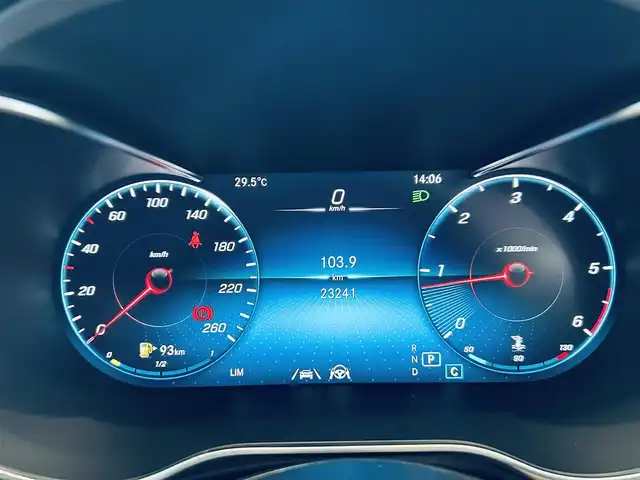 メルセデス・ベンツ Ｃ２２０ｄ ワゴン ローレウスエディション 大阪府 2020(令2)年 2.4万km オブシディアンブラック AMGラインP/レーダーセーフティP/サンルーフ/HUD/ACC/純正ナビ/applecarplay/TV/360度カメラ/メモリ付きパワーシート/エアシートヒーター/純正18インチAW/LEDヘッドライト/電動リアゲート/ブラインドスポット/クリアランスソナー/黒革/ワイヤレス充電/パフームアトマイザー/Burmeste