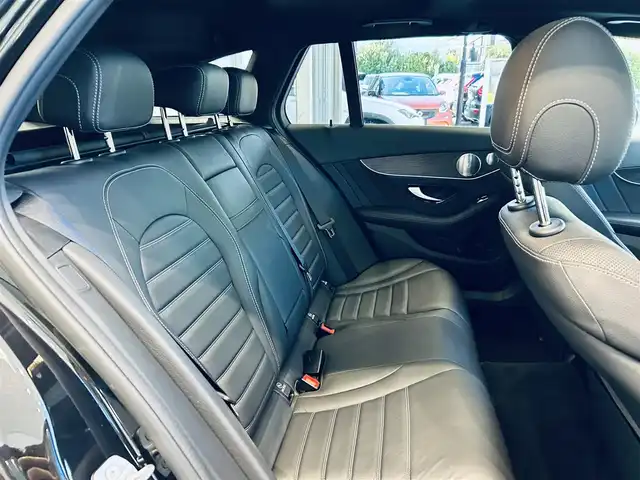 メルセデス・ベンツ Ｃ２２０ｄ ワゴン ローレウスエディション 大阪府 2020(令2)年 2.4万km オブシディアンブラック AMGラインP/レーダーセーフティP/サンルーフ/HUD/ACC/純正ナビ/applecarplay/TV/360度カメラ/メモリ付きパワーシート/エアシートヒーター/純正18インチAW/LEDヘッドライト/電動リアゲート/ブラインドスポット/クリアランスソナー/黒革/ワイヤレス充電/パフームアトマイザー/Burmeste