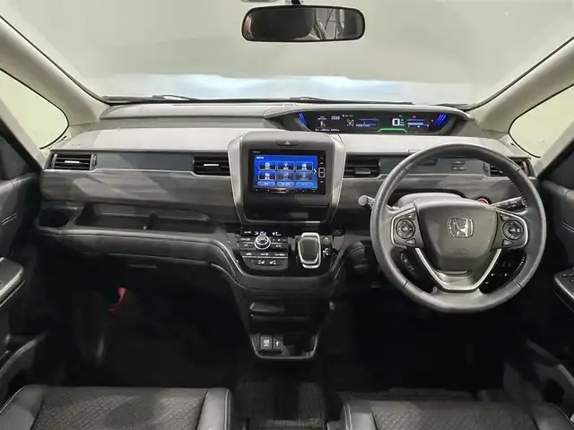 ホンダ フリード ハイブリット G 愛知県 2023(令5)年 3.9万km シルバーミストグリーンM 純正ナビ【VXM-234VFi】/両側パワースライドドア/衝突軽減ブレーキ/レーダークルーズコントロール/車線逸脱警報/クリアランスソナー/ハーフレザー/バックカメラ/ビルトインＥＴＣ/アクセサリーソケット/IＳＯＦＩＸ/LEDヘッドライト/純正フロアマット/純正１５インチアルミホイール