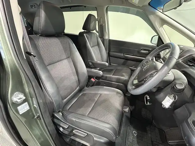 ホンダ フリード ハイブリット G 愛知県 2023(令5)年 3.9万km シルバーミストグリーンM 純正ナビ【VXM-234VFi】/両側パワースライドドア/衝突軽減ブレーキ/レーダークルーズコントロール/車線逸脱警報/クリアランスソナー/ハーフレザー/バックカメラ/ビルトインＥＴＣ/アクセサリーソケット/IＳＯＦＩＸ/LEDヘッドライト/純正フロアマット/純正１５インチアルミホイール