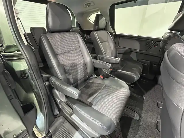 ホンダ フリード ハイブリット G 愛知県 2023(令5)年 3.9万km シルバーミストグリーンM 純正ナビ【VXM-234VFi】/両側パワースライドドア/衝突軽減ブレーキ/レーダークルーズコントロール/車線逸脱警報/クリアランスソナー/ハーフレザー/バックカメラ/ビルトインＥＴＣ/アクセサリーソケット/IＳＯＦＩＸ/LEDヘッドライト/純正フロアマット/純正１５インチアルミホイール