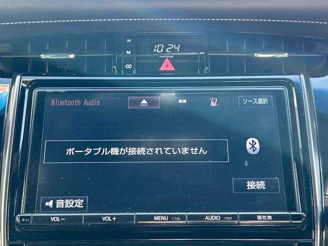 トヨタ ハリアー エレガンス G’s 埼玉県 2017(平29)年 7.6万km ホワイトパールクリスタルシャイン 純正SDナビ/サンルーフ/ステアリングアシステッド・ビークルスタビリティコントロール/ドライブレコーダー/バックカメラ/Bluetooth/MT付AT/４WD/寒冷地仕様/純正アルミ積み込み/デュアルエアコン/純正フロアマット/スペアキー