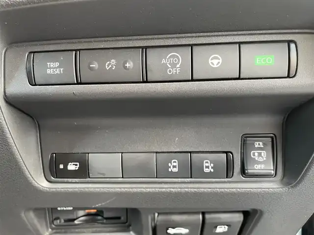 日産 セレナ ハイウェイスター V 栃木県 2023(令5)年 6.2万km ミディアムブルーメタリック プロパイロット/衝突回避ステアリングアシスト/インテリジェント エマージェンシーブレーキ/インテリジェントFCW/インテリジェント LI＋LDW/インテリジェント BSI＋BSW/純正12.3インチワイドナビ/・フルセグTV（TVキャンセラー）/・BT/Applecarplay/Androidauto/・HDMI/AM.FM/純正フリップダウンモニター/アラウンドビューモニター/インテリジェントスマートルームミラー/ビルトインETC/ハンズフリー両側電動スライドドア/ワイヤレス充電/クリアランスソナー/電子パーキングブレーキ/オートホールド/LEDヘッドライト/フォグランプ/オートライト/革巻きステアリング/ステアリングスイッチ/パドルシフト/アイドリングストップ/純正16インチAW/純正フロアマット/純正ドアバイザー/電動格納ウィンカーミラー/横滑り防止システム