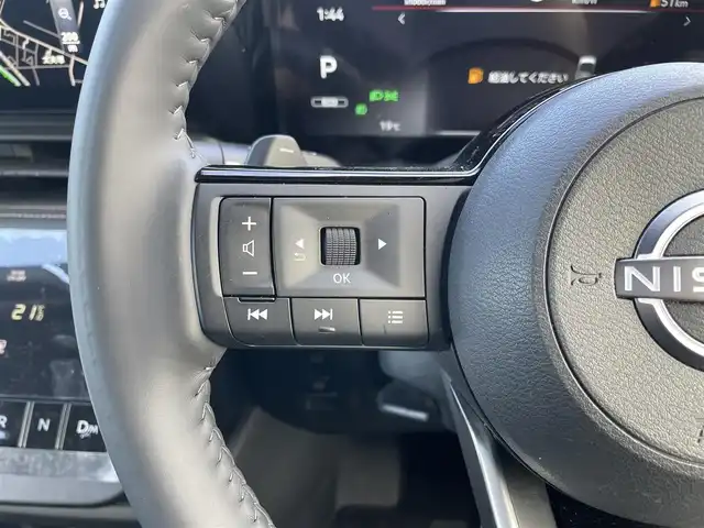 日産 セレナ ハイウェイスター V 栃木県 2023(令5)年 6.2万km ミディアムブルーメタリック プロパイロット/衝突回避ステアリングアシスト/インテリジェント エマージェンシーブレーキ/インテリジェントFCW/インテリジェント LI＋LDW/インテリジェント BSI＋BSW/純正12.3インチワイドナビ/・フルセグTV（TVキャンセラー）/・BT/Applecarplay/Androidauto/・HDMI/AM.FM/純正フリップダウンモニター/アラウンドビューモニター/インテリジェントスマートルームミラー/ビルトインETC/ハンズフリー両側電動スライドドア/ワイヤレス充電/クリアランスソナー/電子パーキングブレーキ/オートホールド/LEDヘッドライト/フォグランプ/オートライト/革巻きステアリング/ステアリングスイッチ/パドルシフト/アイドリングストップ/純正16インチAW/純正フロアマット/純正ドアバイザー/電動格納ウィンカーミラー/横滑り防止システム