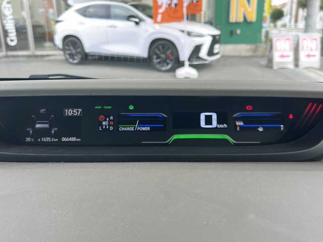 ホンダ フリード ハイブリット EX 東京都 2018(平30)年 6.7万km ホワイトオーキッドパール ワンオーナー/Panasonicポータブルナビゲーション（Bluetooth接続、フルセグテレビ）/カロッツェリア後席モニター/スマートキー/バックカメラ/ビルトインETC/三列シート/ウォークスルー/純正フロアマット/クルーズコントロール/プッシュスタート/ABS/横滑り防止機能/レーンキープアシスト/オートライト/スペアキー/ハーフレザーシート