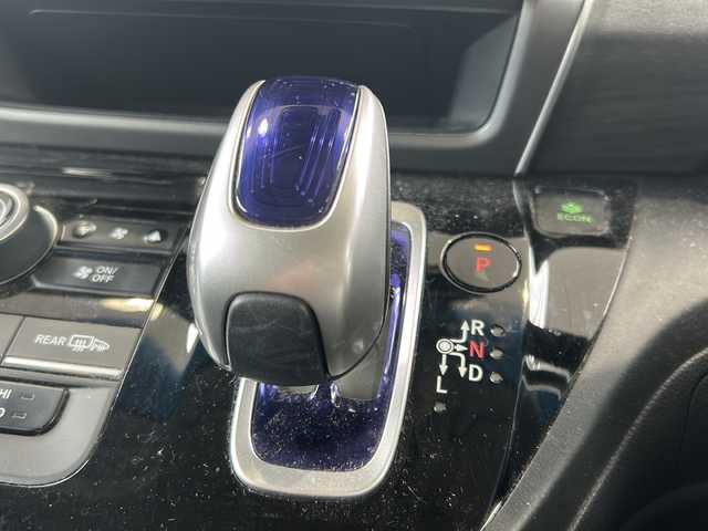 ホンダ フリード ハイブリット EX 東京都 2018(平30)年 6.7万km ホワイトオーキッドパール ワンオーナー/Panasonicポータブルナビゲーション（Bluetooth接続、フルセグテレビ）/カロッツェリア後席モニター/スマートキー/バックカメラ/ビルトインETC/三列シート/ウォークスルー/純正フロアマット/クルーズコントロール/プッシュスタート/ABS/横滑り防止機能/レーンキープアシスト/オートライト/スペアキー/ハーフレザーシート