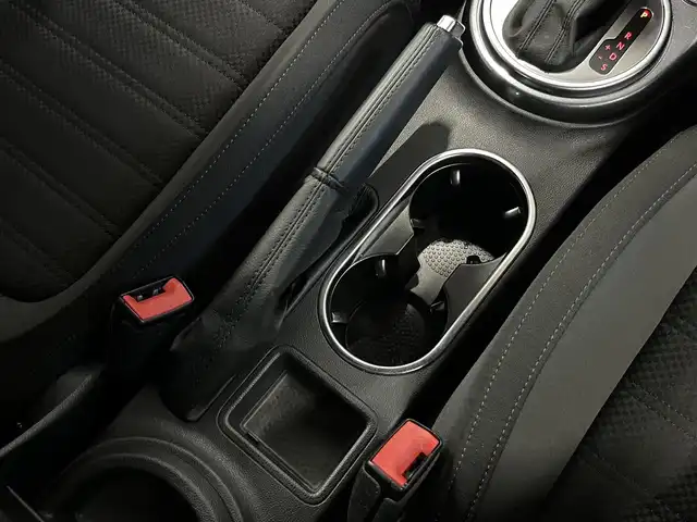 フォルクスワーゲン ザ・ビートル Rライン 山形県 2018(平30)年 5.1万km 黒 純正ナビ/バックカメラ/フルセグTV/CD/DVD　/ブラインドスポットモニター/LEDヘッドライト/パドルシフト/前後ドライブレコーダー/クルーズコントロール