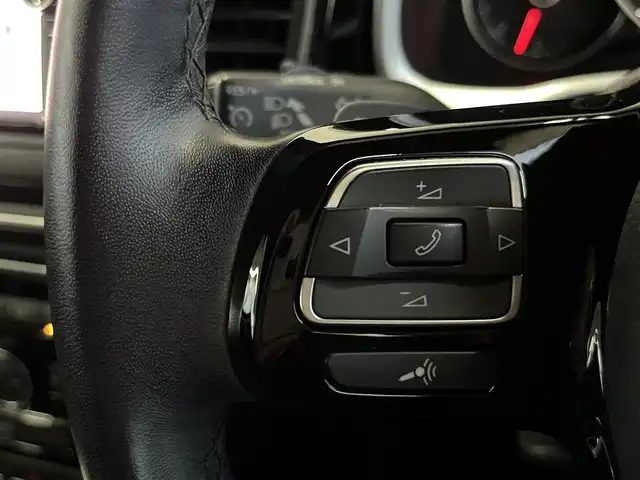 フォルクスワーゲン ザ・ビートル Rライン 山形県 2018(平30)年 5.1万km 黒 純正ナビ/バックカメラ/フルセグTV/CD/DVD　/ブラインドスポットモニター/LEDヘッドライト/パドルシフト/前後ドライブレコーダー/クルーズコントロール