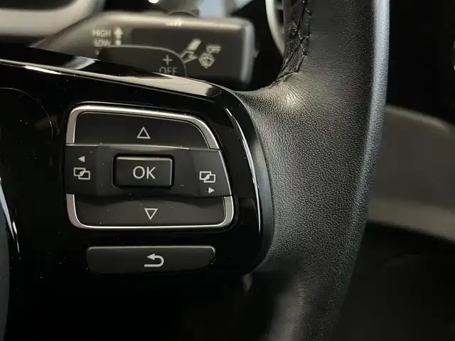 フォルクスワーゲン ザ・ビートル Rライン 山形県 2018(平30)年 5.1万km 黒 純正ナビ/バックカメラ/フルセグTV/CD/DVD　/ブラインドスポットモニター/LEDヘッドライト/パドルシフト/前後ドライブレコーダー/クルーズコントロール