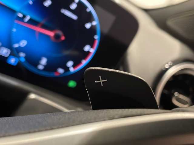 メルセデス・ベンツ Ｍ・ベンツ ＧＬＢ２００ｄ 4マチック 新潟県 2021(令3)年 3.7万km デニムブルー ナビゲーションパッケージ/・テレビ機能/・アクティブステアリングアシスト/レーダーセーフティパッケージ/・アクティブディスタンスアシスト・ディストロニック/・アクティブブレーキアシスト/・アクティブブレーンキーピングアシスト/360°カメラシステム/メモリー付フルパワーシート（前席）/シートヒーター（前席）/クルーズコントロール＆可変スピードリミッター/ワイヤレスチャージング/ESP（エレクトロニック・スタビリティ・プログラム）/ECOスタートストップ機能/EASY-PACK自動開閉テールゲート/ETC2.0/Bluetooth/AM/FM/パドルシフト