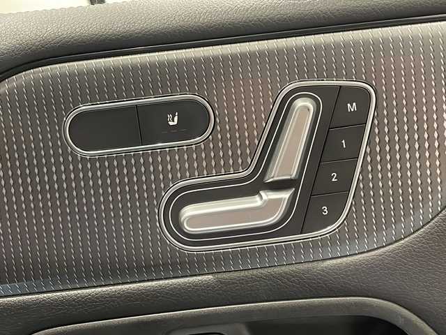 メルセデス・ベンツ Ｍ・ベンツ ＧＬＢ２００ｄ 4マチック 新潟県 2021(令3)年 3.7万km デニムブルー ナビゲーションパッケージ/・テレビ機能/・アクティブステアリングアシスト/レーダーセーフティパッケージ/・アクティブディスタンスアシスト・ディストロニック/・アクティブブレーキアシスト/・アクティブブレーンキーピングアシスト/360°カメラシステム/メモリー付フルパワーシート（前席）/シートヒーター（前席）/クルーズコントロール＆可変スピードリミッター/ワイヤレスチャージング/ESP（エレクトロニック・スタビリティ・プログラム）/ECOスタートストップ機能/EASY-PACK自動開閉テールゲート/ETC2.0/Bluetooth/AM/FM/パドルシフト