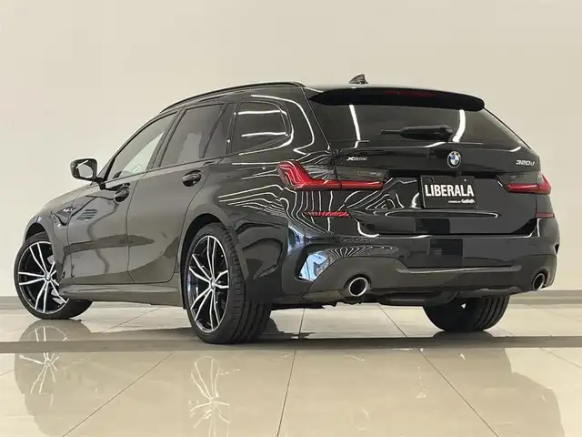 ＢＭＷ ＢＭＷ ３２０ｄ xDrive ツーリング Mスポーツ EDジョイ+ 岡山県 2020(令2)年 5.7万km 黒 コンフォートパッケージ/オートマチックテールGオペレーション/ストレージパッケージ/HiFiスピーカー/パーキングアシストプラス/純正iDrive7/360°カメラ/後退アシスト/USB/Bluetooth/アップルカープレイ/アンビエントライト/コンフォートアクセス/ACC/パワーシート/ブレーキAH/シートヒーター/オートライト/AHB/レインセンサー/FOP、7　19インチ3Dホイール