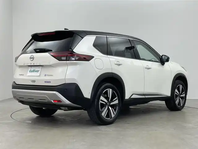 日産 エクストレイル G e－4ORCE 埼玉県 2025(令7)年 0.2万km ブリリアントホワイトパール/スーパーブラック 2トーン プロパイロット　純正１２．３インチナビ　アラウンドビューモニター　ＢＳＩ　ビルトインＥＴＣ２．０　インテリジェントルームミラー　ステアリングヒーター　シートヒーター　ワイヤレス充電　メモリシート　ＴＶ