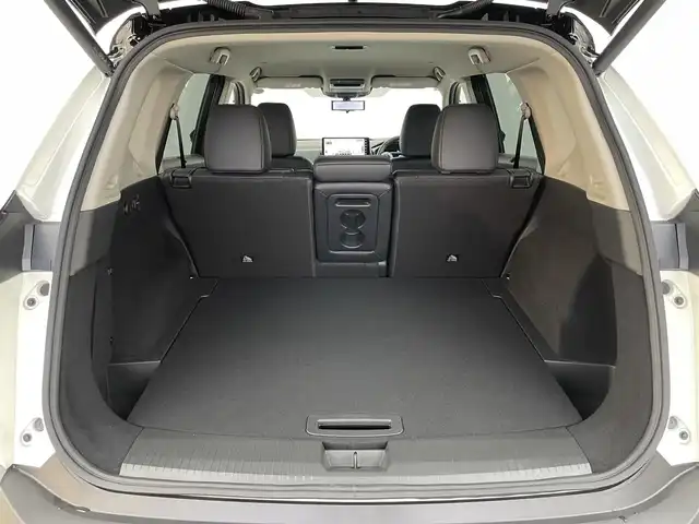 日産 エクストレイル G e－4ORCE 埼玉県 2025(令7)年 0.2万km ブリリアントホワイトパール/スーパーブラック 2トーン プロパイロット　純正１２．３インチナビ　アラウンドビューモニター　ＢＳＩ　ビルトインＥＴＣ２．０　インテリジェントルームミラー　ステアリングヒーター　シートヒーター　ワイヤレス充電　メモリシート　ＴＶ