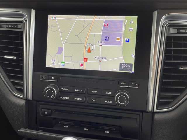 ポルシェ マカン GTS 滋賀県 2018(平30)年 3.7万km アゲートグレーメタリック 純正ナビ　/バックモニター/　衝突軽減ブレーキ/　シートヒーター/　ＥＴＣ/　ドライブレコーダー/　追従クルコン/　ＬＥＤライト/　純正２０インチアルミホイール/　純正フロアマット/　コーナーセンサー/　横滑り防止装置