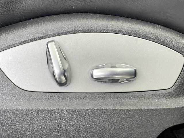 ポルシェ マカン GTS 滋賀県 2018(平30)年 3.7万km アゲートグレーメタリック 純正ナビ　/バックモニター/　衝突軽減ブレーキ/　シートヒーター/　ＥＴＣ/　ドライブレコーダー/　追従クルコン/　ＬＥＤライト/　純正２０インチアルミホイール/　純正フロアマット/　コーナーセンサー/　横滑り防止装置