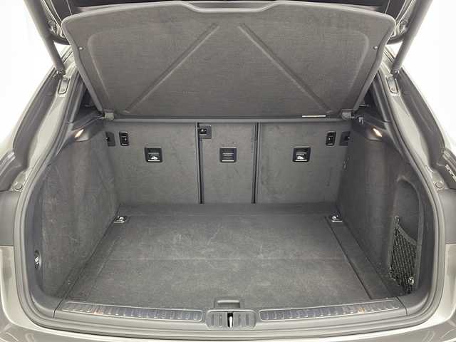 ポルシェ マカン GTS 滋賀県 2018(平30)年 3.7万km アゲートグレーメタリック 純正ナビ　/バックモニター/　衝突軽減ブレーキ/　シートヒーター/　ＥＴＣ/　ドライブレコーダー/　追従クルコン/　ＬＥＤライト/　純正２０インチアルミホイール/　純正フロアマット/　コーナーセンサー/　横滑り防止装置