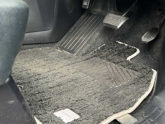 トヨタ ヴォクシー ハイブリッド ZS 煌Ⅲ 岐阜県 2021(令3)年 5.9万km ブラッキッシュアゲハガラスフレーク 登録時走行距離58535km/純正10インチナビ/バックモニター/後席モニター/フルセグテレビ/12インチ後席モニター/シートヒーター/クルーズコントロール/両側パワースライドドア/ETC2.0/フォグランプ/純正アルミホイール/オートライト/オートマチックハイビーム/レーンキープアシスト/LEDヘッドライト/純正フロアマット/スマートキー/プッシュスタート/ドアバイザー/禁煙車