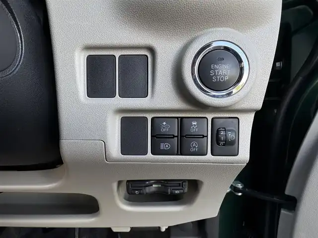 ダイハツ キャスト スタイル G ターボ VS SAⅢ 埼玉県 2023(令5)年 1.6万km ダークエメラルドマイカ 登録時15292km/ワンオーナー/ターボ車/スマートアシスト3/　・衝突回避支援ブレーキ（車両・歩行者）/　・誤発進抑制制御機能（前方・後方）/　・先行車発進お知らせ/　・車線逸脱警報機能/　・オートハイビーム/純正メモリーナビ【NMZL-W730】/　・フルセグTV（走行時視聴可能）/　・CD/DVD再生/　・HDMI/USB端子/　・Bluetooth接続/　・SDミュージックサーバー/　・パノラマモニター（全周囲カメラ）/　・ナビ連動ドライブレコーダー/MOMO革巻きステアリング/アイドリングストップ/前席シートヒーター/純正15インチAW/LEDヘッドライト/LEDフォグライト/プッシュスタート/スマートキー×2/オートエアコン/ドアバイザー/保証書/取扱説明書/ナビ取扱説明書/ディーラー記録簿（R6.R7）/