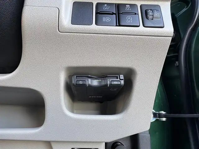 ダイハツ キャスト スタイル G ターボ VS SAⅢ 埼玉県 2023(令5)年 1.6万km ダークエメラルドマイカ 登録時15292km/ワンオーナー/ターボ車/スマートアシスト3/　・衝突回避支援ブレーキ（車両・歩行者）/　・誤発進抑制制御機能（前方・後方）/　・先行車発進お知らせ/　・車線逸脱警報機能/　・オートハイビーム/純正メモリーナビ【NMZL-W730】/　・フルセグTV（走行時視聴可能）/　・CD/DVD再生/　・HDMI/USB端子/　・Bluetooth接続/　・SDミュージックサーバー/　・パノラマモニター（全周囲カメラ）/　・ナビ連動ドライブレコーダー/MOMO革巻きステアリング/アイドリングストップ/前席シートヒーター/純正15インチAW/LEDヘッドライト/LEDフォグライト/プッシュスタート/スマートキー×2/オートエアコン/ドアバイザー/保証書/取扱説明書/ナビ取扱説明書/ディーラー記録簿（R6.R7）/