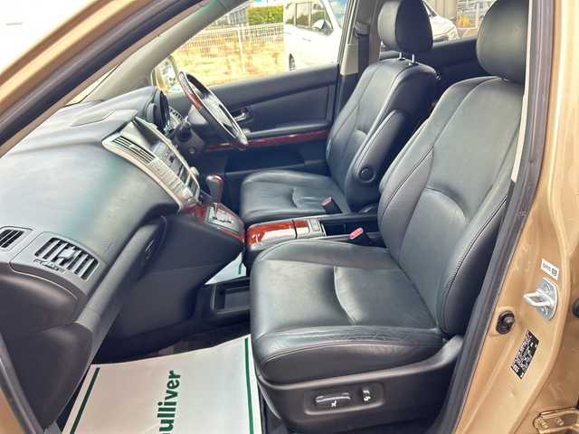 トヨタ ハリアー 240G プレミアム Lパッケージ 神奈川県 2008(平20)年 4.7万km ベージュメタリック 4WD/純正ナビ(AM/FM/CD/DVD)/バックカメラ/リモコンキー/黒革シート/D/N席パワーシート/D/N席シートヒーター/電動チルトステアリング/ETC/オートHIDライト/フォグランプ/ステアリングスイッチ/純正フロアマット/ドアバイザー/ISOFIX/スペアキー×2/保証書/取扱説明書