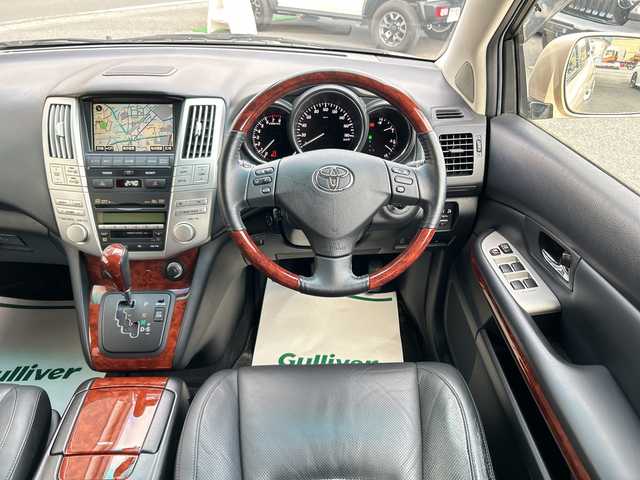 トヨタ ハリアー 240G プレミアム Lパッケージ 神奈川県 2008(平20)年 4.7万km ベージュメタリック 4WD/純正ナビ(AM/FM/CD/DVD)/バックカメラ/リモコンキー/黒革シート/D/N席パワーシート/D/N席シートヒーター/電動チルトステアリング/ETC/オートHIDライト/フォグランプ/ステアリングスイッチ/純正フロアマット/ドアバイザー/ISOFIX/スペアキー×2/保証書/取扱説明書